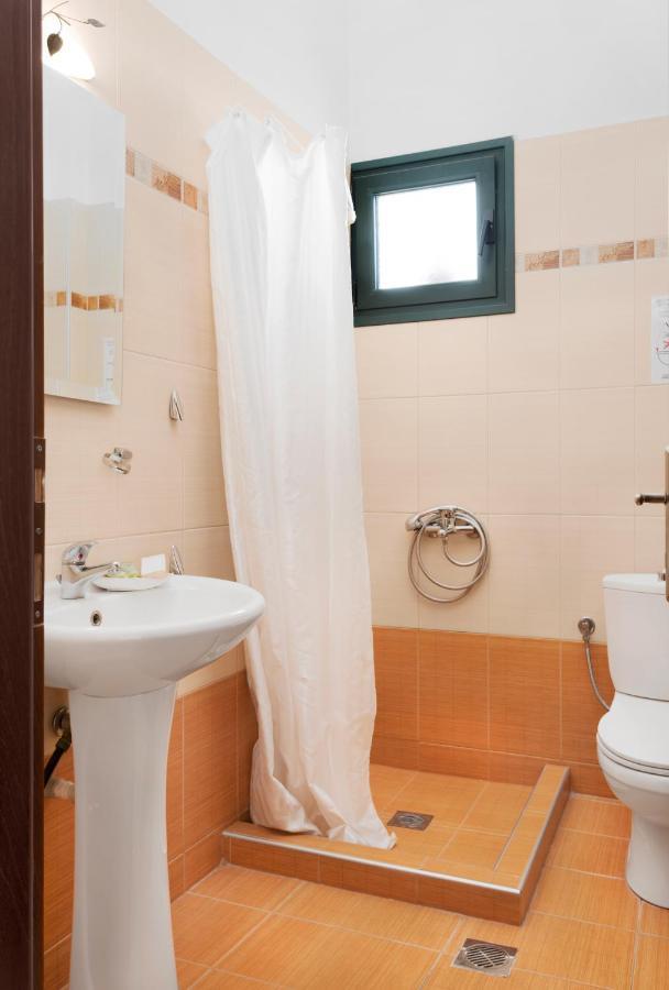 Limnaio Otel Khrisokhórafa Dış mekan fotoğraf